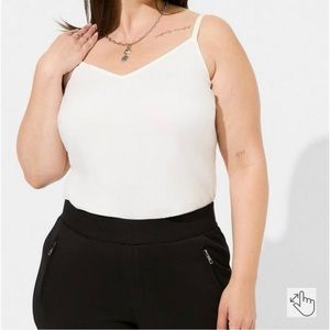Torrid - Sz 4X White Ava Challis Stretch Cami